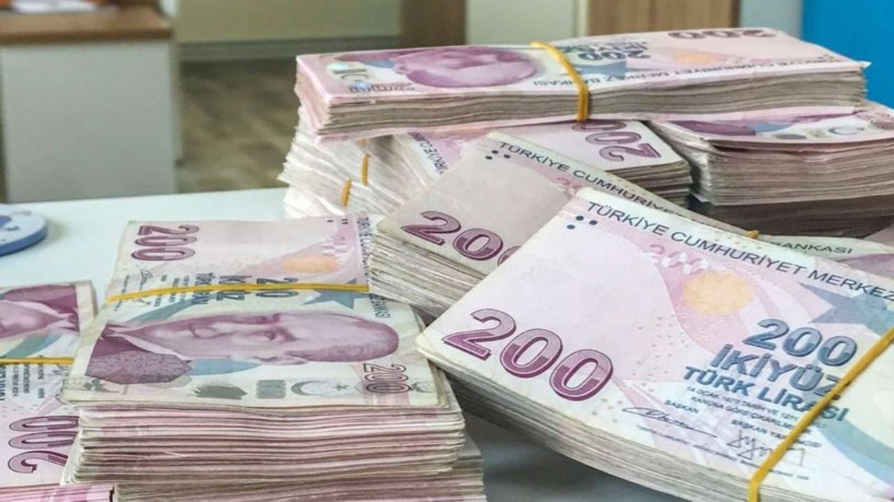 Hazine, Şubat-Nisan 2025 Döneminde İç Borçlanmayı Arttıracak 720,6 Milyar Lira Borçlanma Bekleniyor