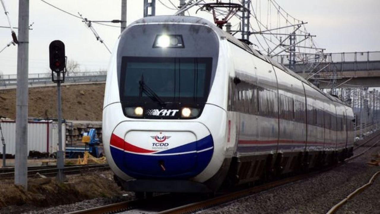 Kamu Hizmeti Verilecek Demir Yolu Hatları Belirlendi 5 Yüksek Hızlı Tren Hattı ve 47 Ana ve Bölgesel Hattın Detayları Açıklandı