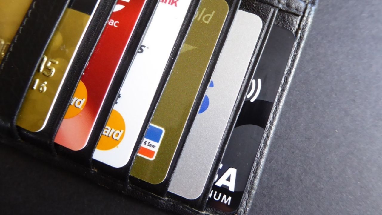 Türkiye Bankalar Birliği Açıkladı Kredi Kartı Borcundan Dolayı Yasal Takibe Alınan Kişi Sayısı Arttı