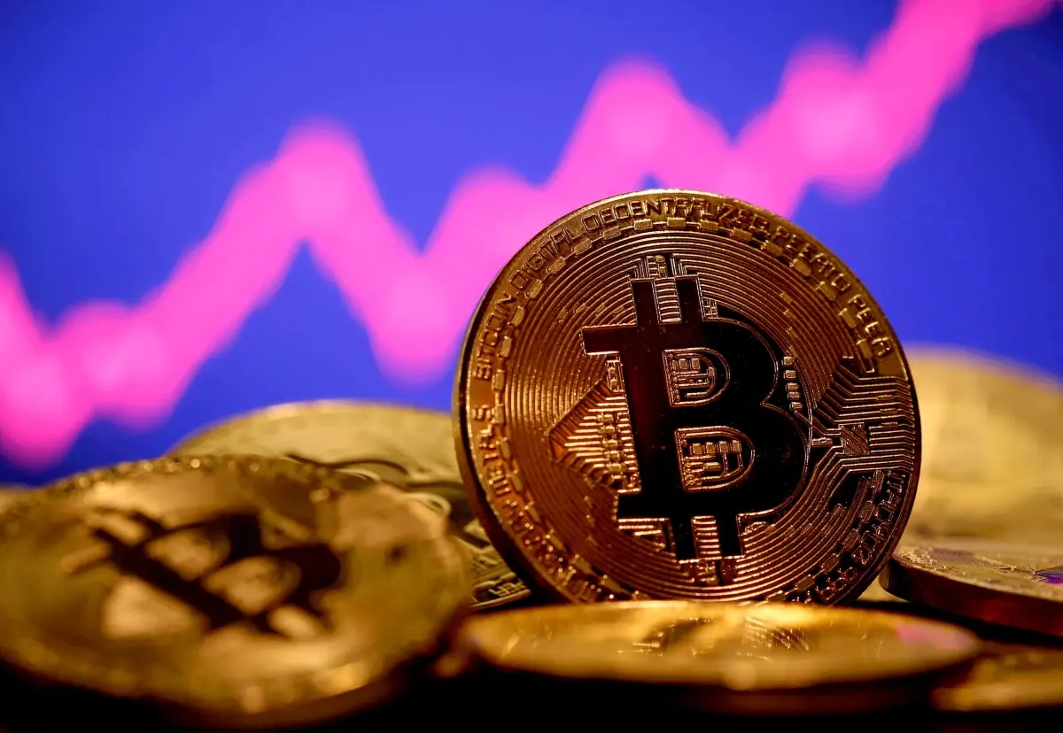 ark-invest-ten-bitcoin-fiyati-icin-dev-tahmin-18367010_6645_amp.jpg