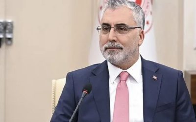 Vedat Işıkhan: Türkiye, Herkese Birinci Sınıf Sağlık Hizmeti Sunan Tek Ülke