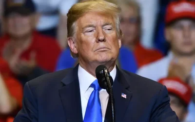 Trump vergi politikasını değiştirdi! Cep telefonu ve bilgisayarlar artık vergiden muaf!