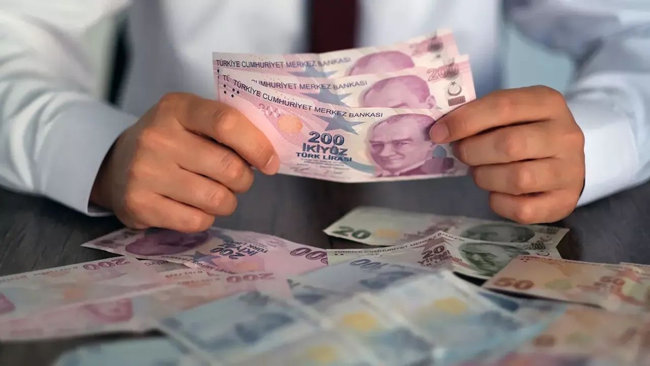 Asgari ücrete ara zam gelecek mi Uzman tahmini açıklandı.
