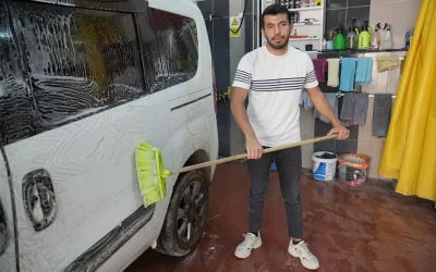 Parası yüzünden askere gidemeyecek durumdayım.