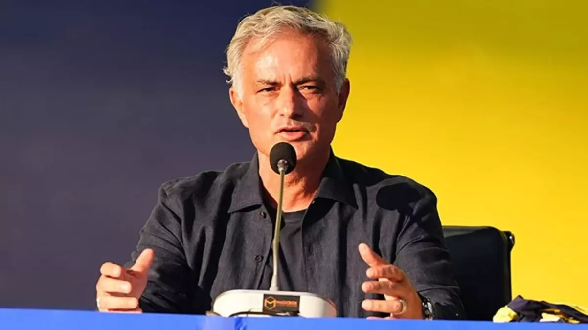 jose-mourinho-ya-2-yil-icin-50-milyon-euroluk-18590348_4262_amp.jpg