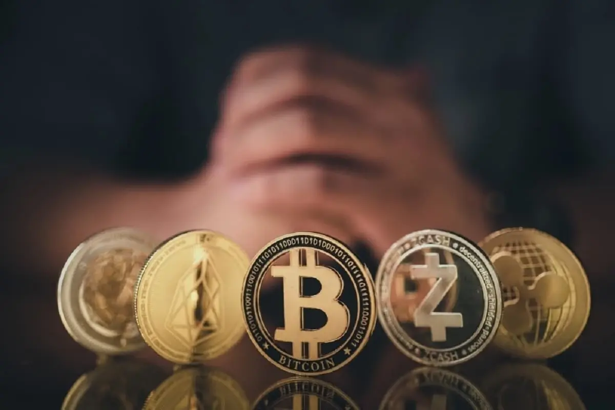 kripto-piyasasi-yukselise-gecti-bitcoin-ve-18625950_8940_amp.jpg