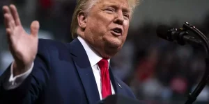 Trump, Katar’dan Boeing ile 200 milyar dolarlık uçak anlaşması imzaladı!