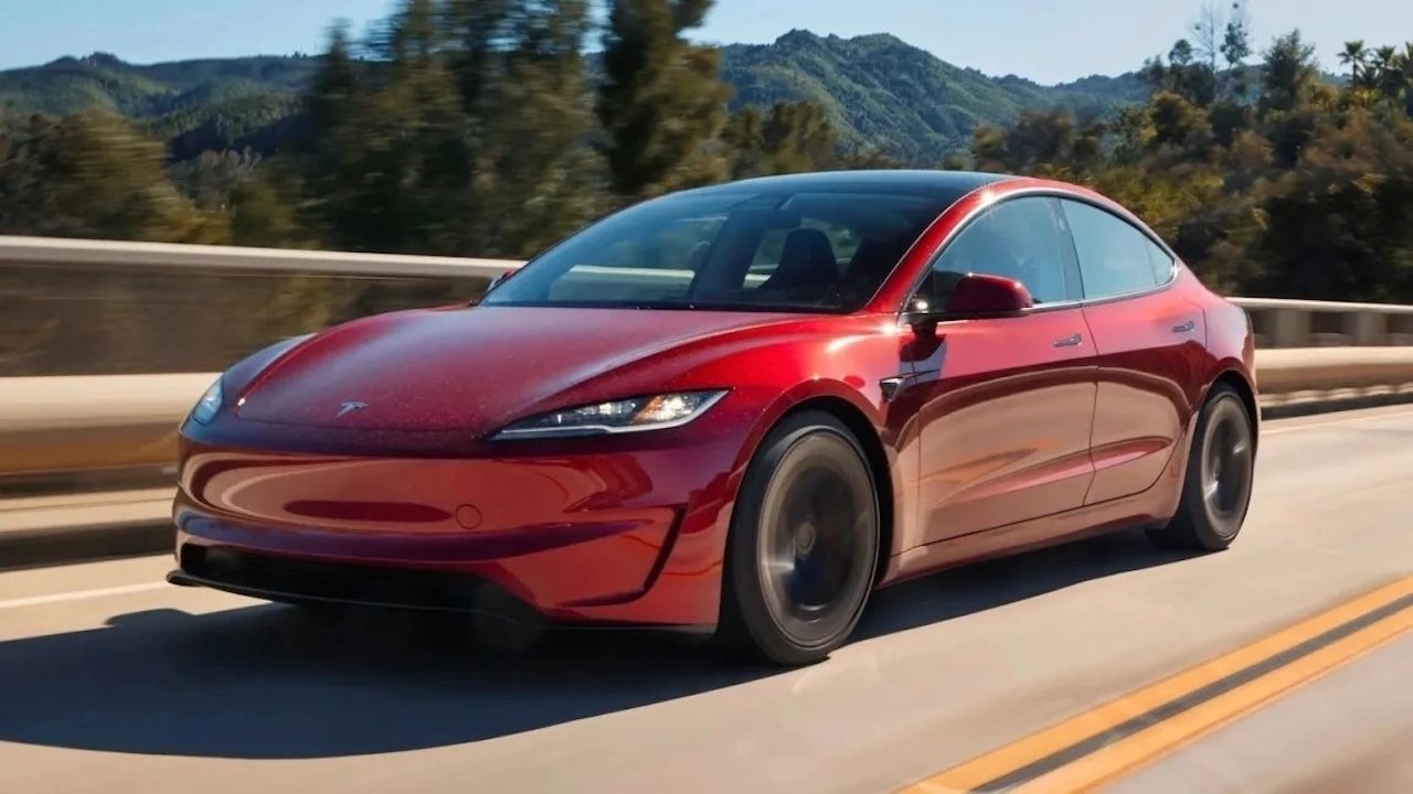 Tesla’nın Avrupa Satışlarında Düşüş Sürüyor Pazar Payı Geriye Gidiyor