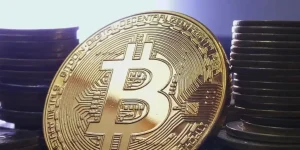 Strateji, piyasa düşüşünden yararlanarak Bitcoin alımı yaptı