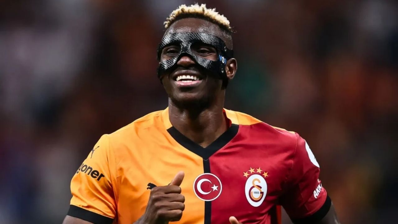 Victor Osimhen, Galatasaray'a 75 Milyon Euro'ya transfer oldu.