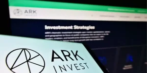 ARK BitMine’e 20 milyon dolar yatırım yaparken paylarını azalttı.