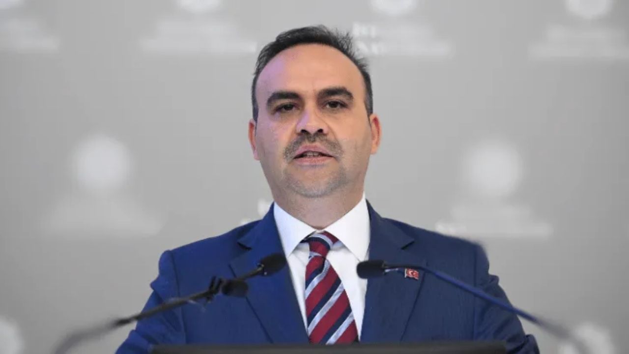 Bakan Kacır, Gençlik Projelerine 5 Milyar Lira Destek Sundu