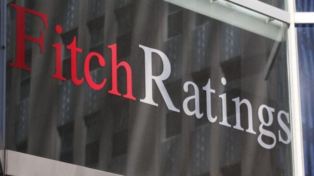 Fitch Ratings İngiltere'nin Kredi Notunu AA- olarak doğruladı