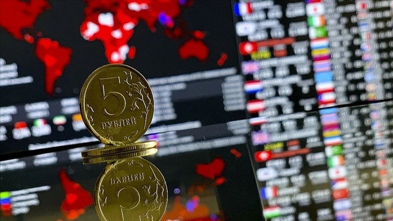 Rusya, Yabancı Yatırımcılara Döviz Alımında Koşullar Getirdi