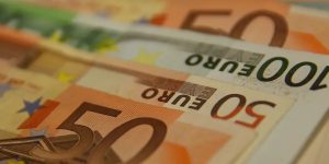 1 Eylül 2025 Döviz Kuru Güncellemesi: Dolar, Euro ve Sterlin Ne Kadar Oldu?
