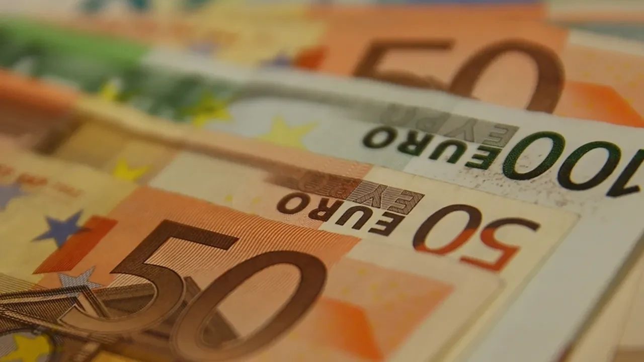 1 Eylül 2025 Döviz Kuru Güncellemesi Dolar, Euro ve Sterlin Ne Kadar Oldu