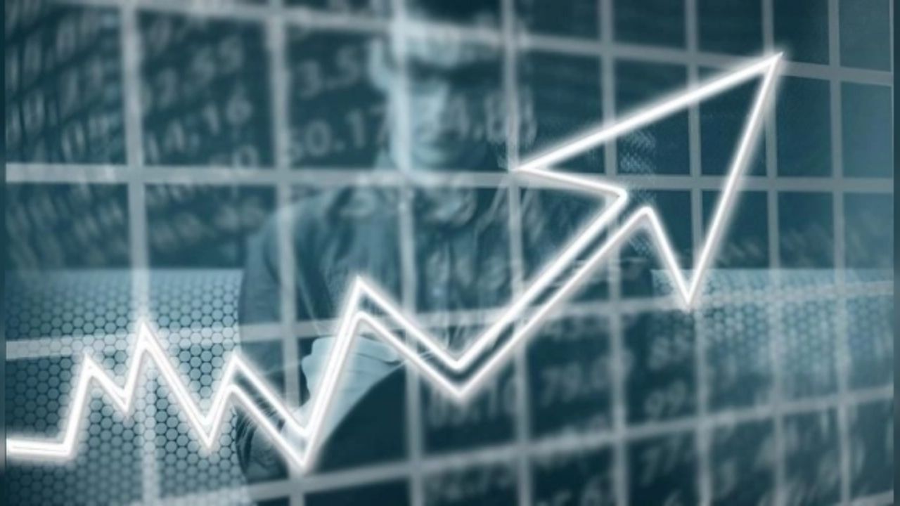 2025'te Türkiye'nin GSYH'si yüzde 4,8 büyüdü.