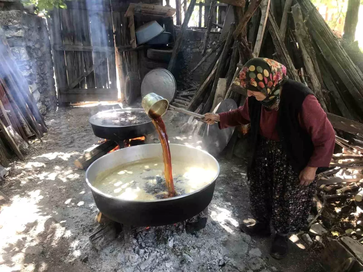 50-kiloluk-kazanlarda-1-litre-kulle-kaynatili-19094434_amp.jpg