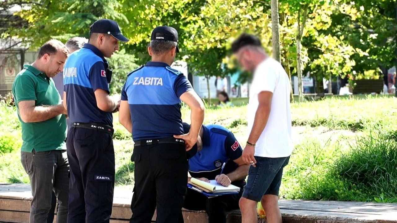 Düzce'de Yere İzmarit Atanlara Ceza