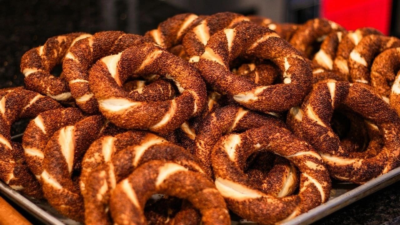 İzmir'de Simit Fiyatlarına Ticaret Bakanlığı'ndan Açıklama