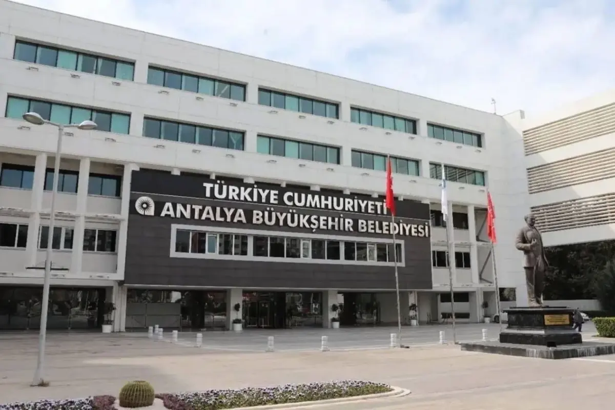 antalya-buyuksehir-belediyesi-nde-rusvet-19043191_8062_amp.jpg
