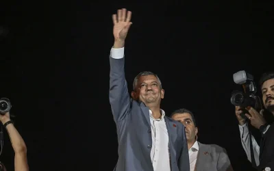 Özgür Özel, İstanbul’daki Yolsuzluk ve Terör Soruşturmalarını Kınadı