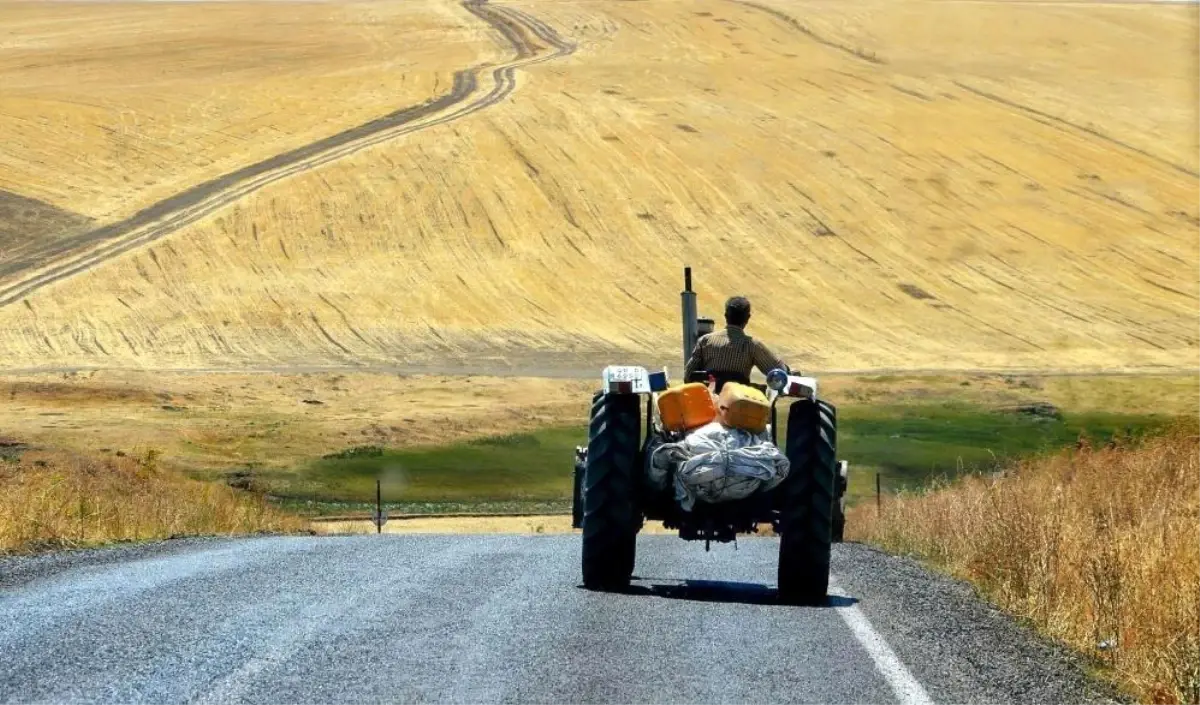 erzurum-da-traktor-sayisi-22-bini-gecti-19076654_amp.jpg
