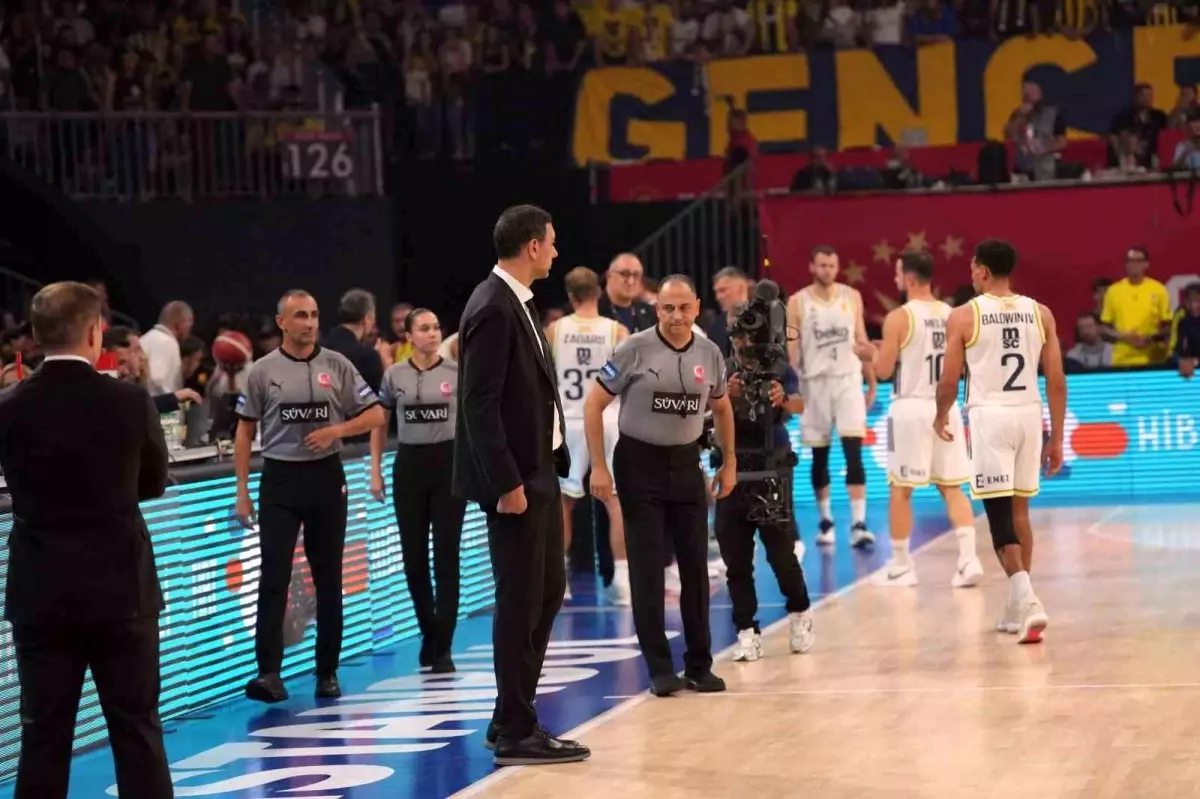 tbf-den-fenerbahce-ve-besiktas-a-para-cezasi-19099480_amp.jpg