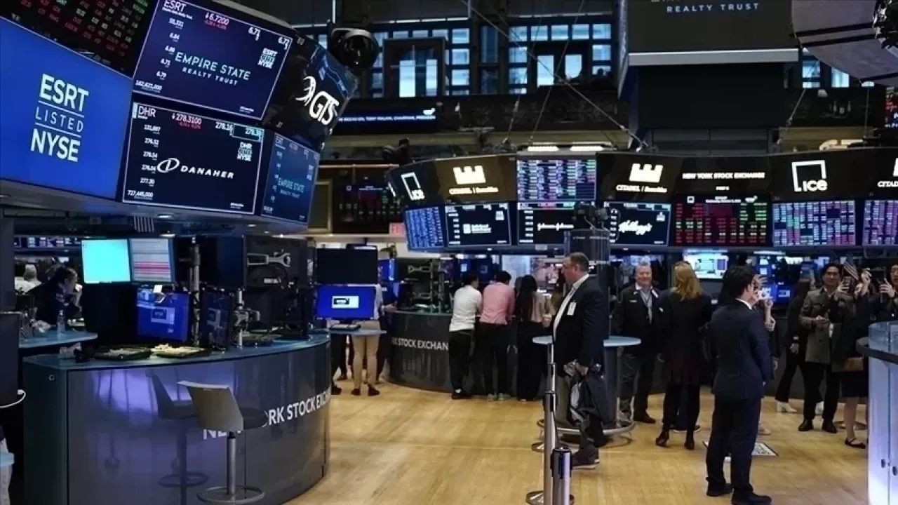 Avrupa Borsaları Haftayı Pozitif Bir Performansla Kapatıyor