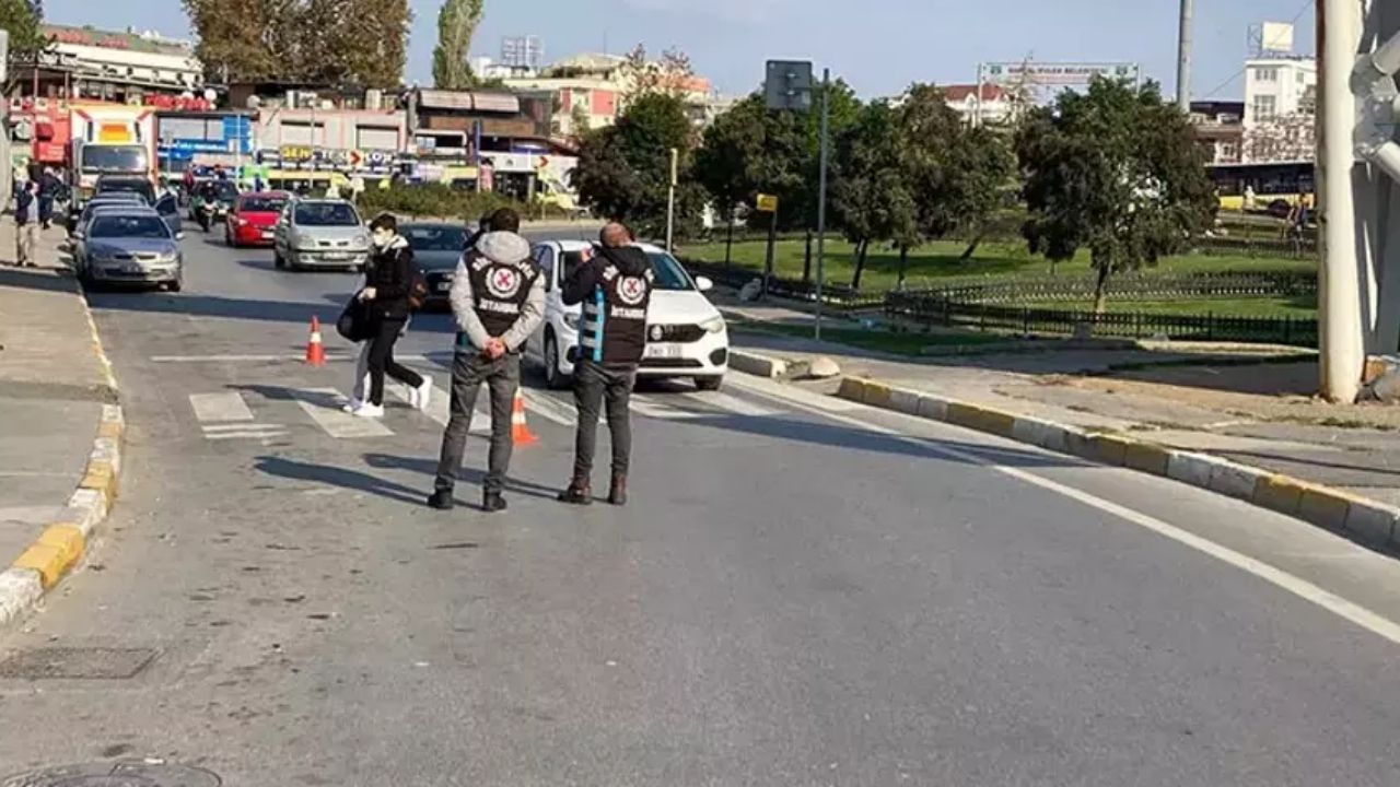 Bahçelievler'de Trafik Kuralı İhlal Eden Sürücülere Ceza Verildi