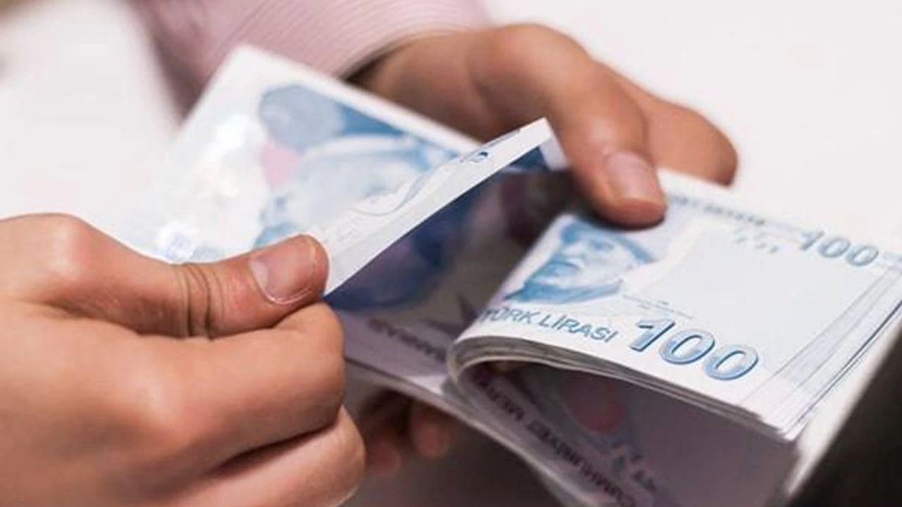 Emeklilere Büyük Nakit Müjdesi VakıfBank 27 Bin TL, TEB 21 Bin TL Ödüyor