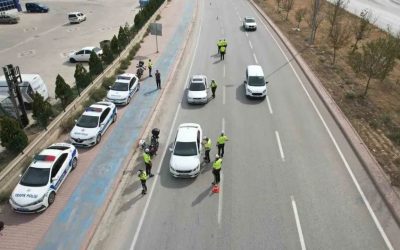 Konya’da Trafik Yarışı Yapan Sürücülere Ağır Cezalar