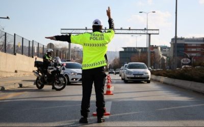 Muhalefetten tepki: Karayolları Trafik Kanunu’na para trafiği diyerek karşı çıktılar.