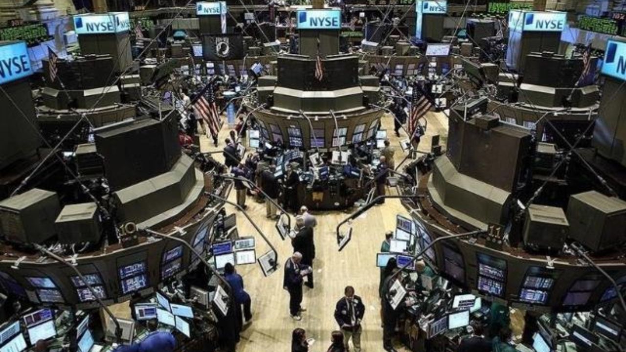 New York Borsası, Ticaret Gerilimleriyle Düştü