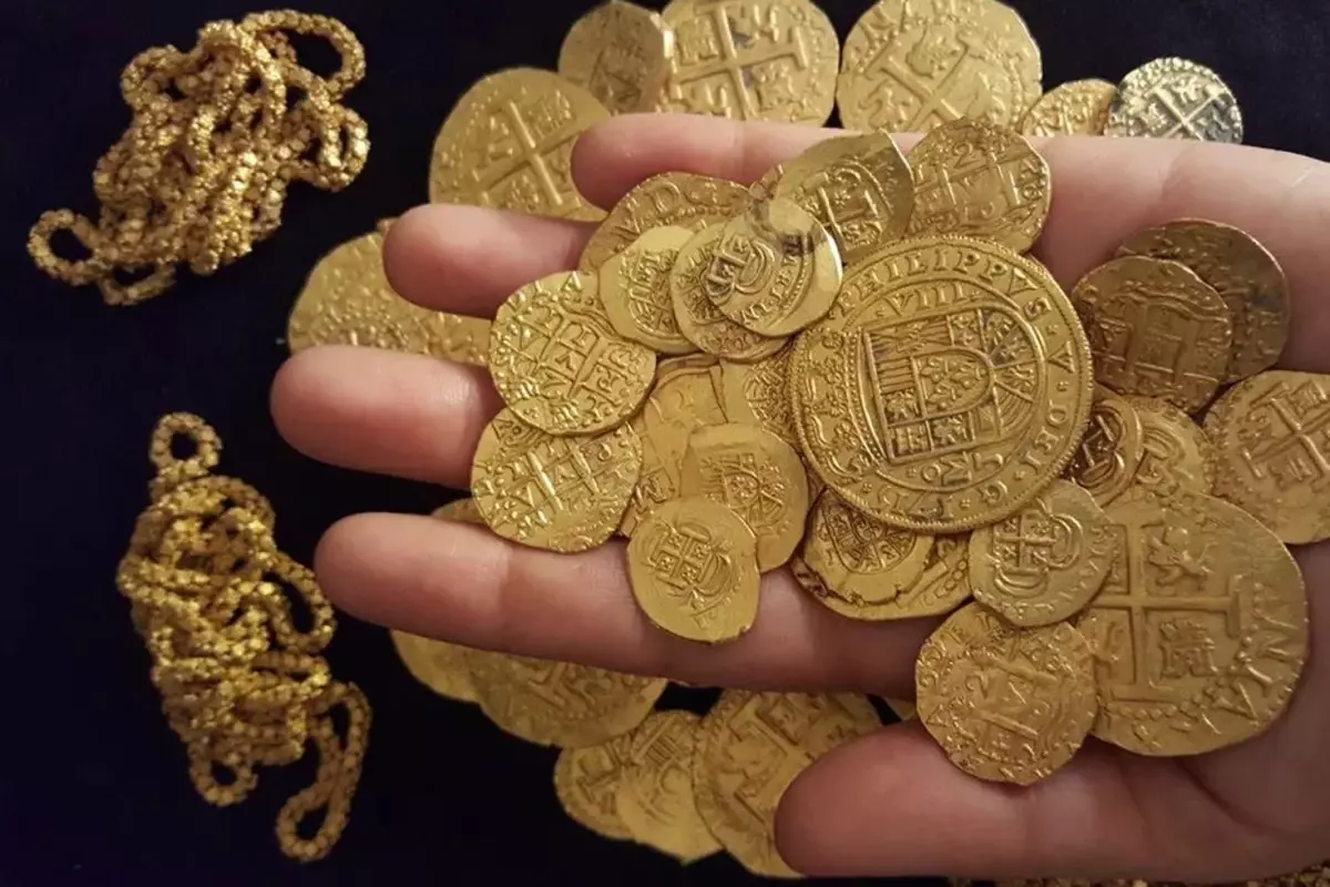 batan-geminin-enkazindan-1-milyon-dolarlik-hazine-19119218_8118_amp.jpg