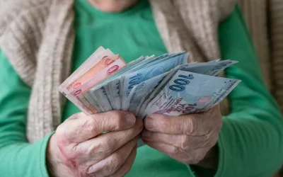 Emeklilere bankalardan yüksek promosyonlar!