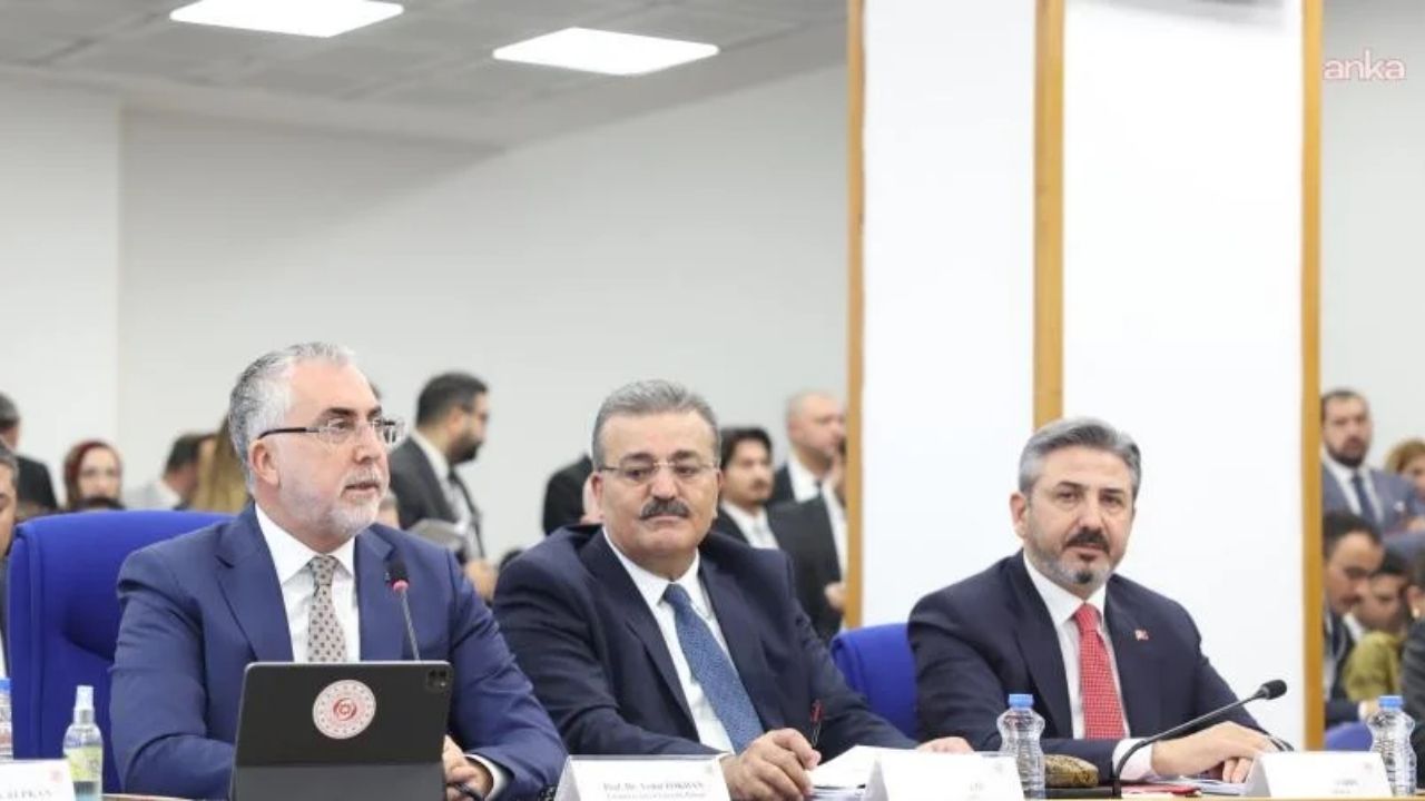 2026 Bütçesi Plan ve Bütçe Komisyonu'nda Bakan Işıkhan, Kartalkaya Yangını Soruşturması Hakkında Aç