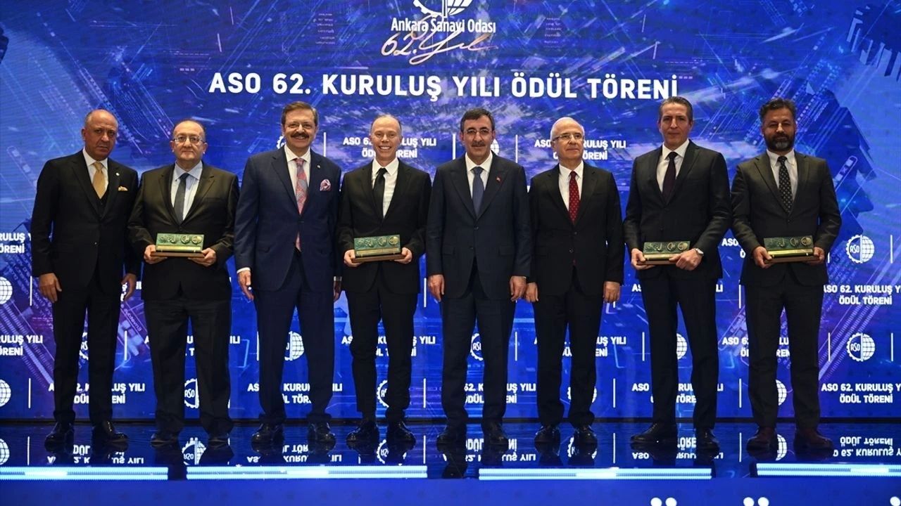 ASO Ödül Töreni Ankara Marka Değerini Arttırıyor