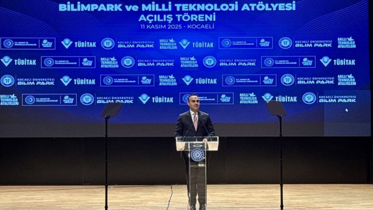 Bakan Kacır, Kocaeli'deki Bilimpark ve Milli Teknoloji Atölyesi açılışında konuştu