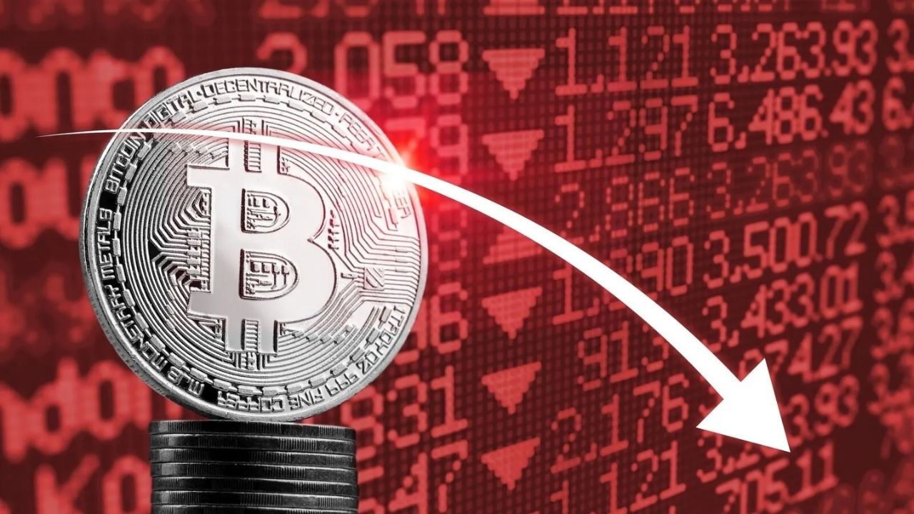 Bitcoin Fiyatı 90.000 Doların Altında Yeni Bir Düşük Seviyeye İndi