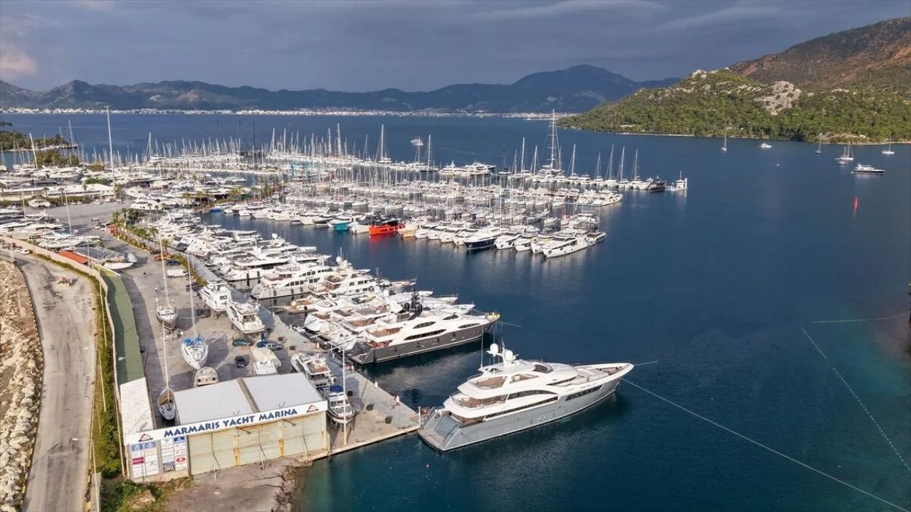 Marmaris'te Mega Yatların Yeni Sezonu İçin Hazırlıklar Başladı