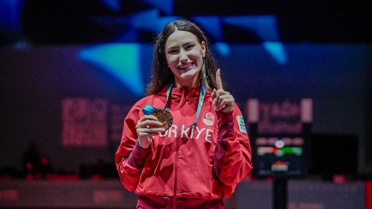 Nisanur Erbil, İslami Dayanışma Oyunları'nda altın madalya kazandı.