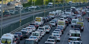 Araç sahiplerine müjde! Akaryakıtta çifte indirim yakında!