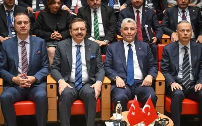 Bakan Bolat, TOBB Ticaret Merkezleri Zirvesi’nde ABD Pazarı Konusunda Konuştu