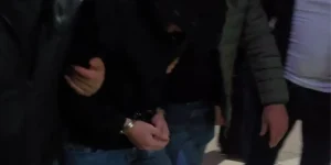 Polis Memuru, Kuyumcuda Soygun Yaparken 170 Altın Bilezikle Yakalandı