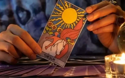 2 Aralık 2025: Salı Günlük Tarot Falı ve Kart Açılımı!