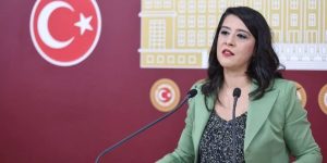 2026 Bütçesi: Sevda Karaca, Emekçilerin Saraya Harcadığı Parayı Eleştiriyor