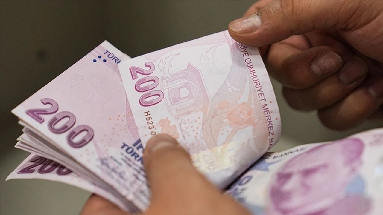 Asgari Ücrette Yeni Dönem 50 Yıllık Sistem Sil Baştan Değişiyor – “Ara Formül” Gündemde