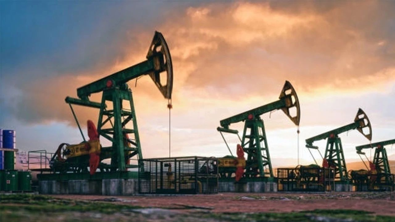 Brent petrol 60 dolar sınırına yaklaştı Yükselişte Venezuela gerilimi etkili