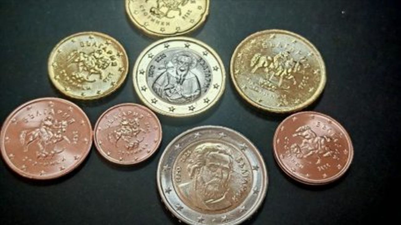 Bulgaristan MB, Avro Para Örneklerini Piyasaya Sürdü